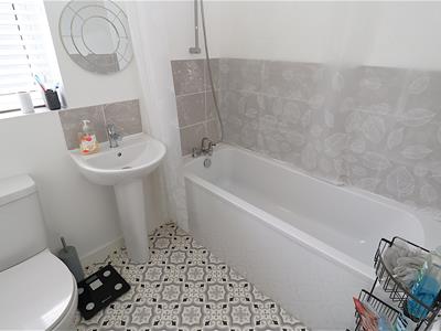 Picture 4
